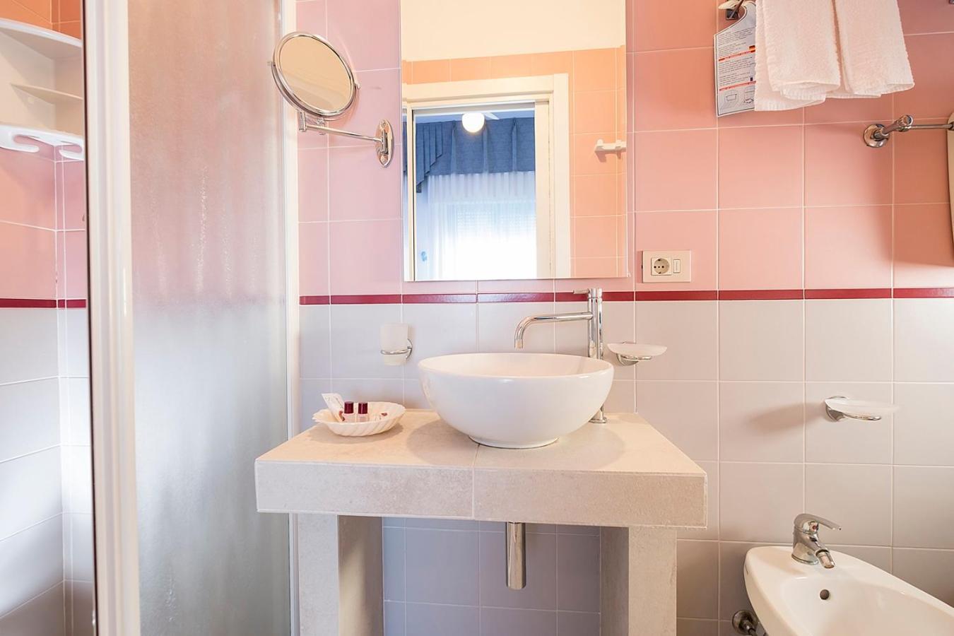 Hotel Eliseo Белларія-Іджеа-Марина Екстер'єр фото