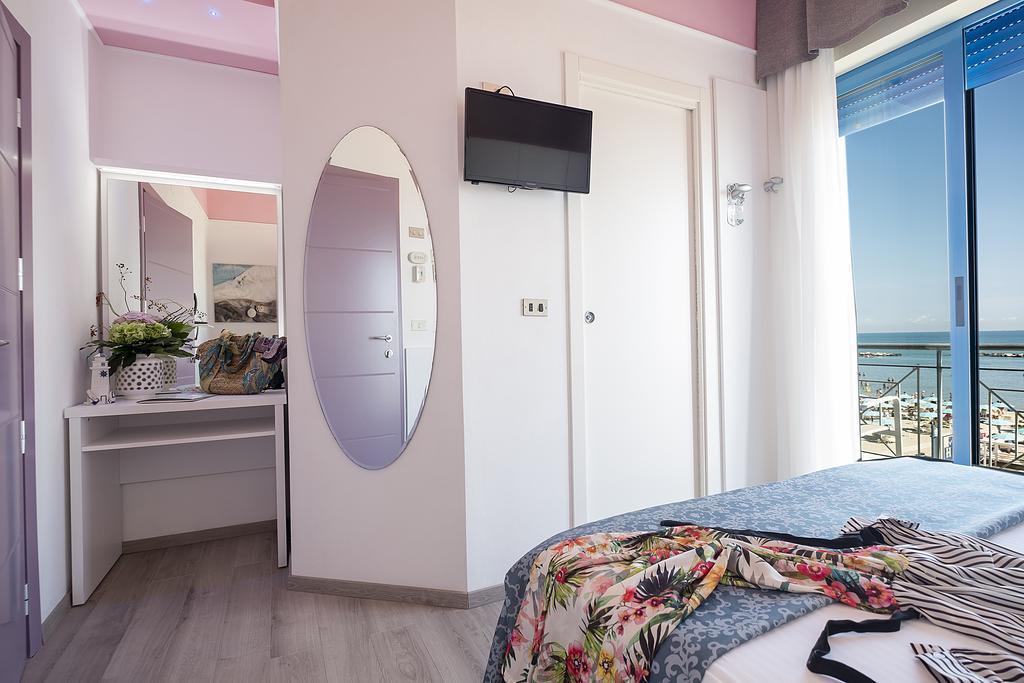 Hotel Eliseo Белларія-Іджеа-Марина Екстер'єр фото
